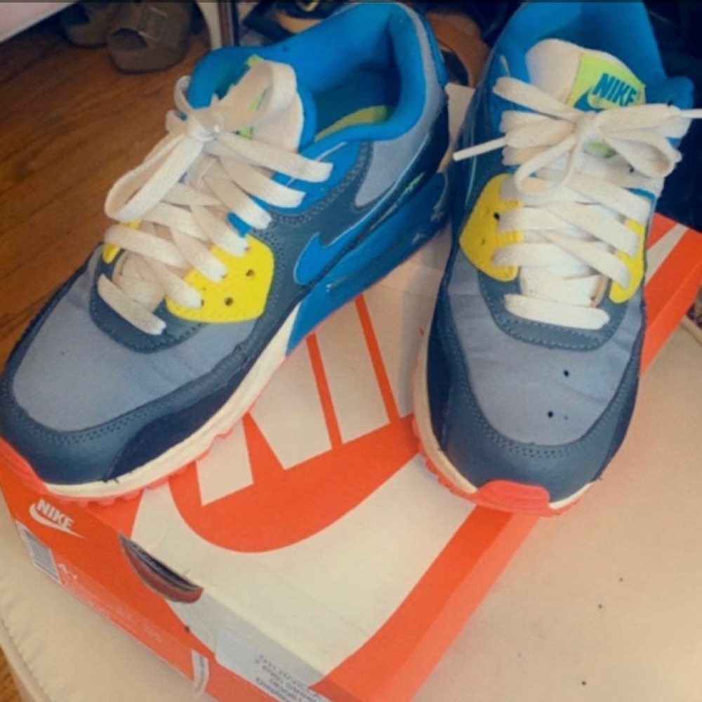 Nike Air Max 270 Futura